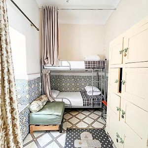 Dormitory Room Mixed